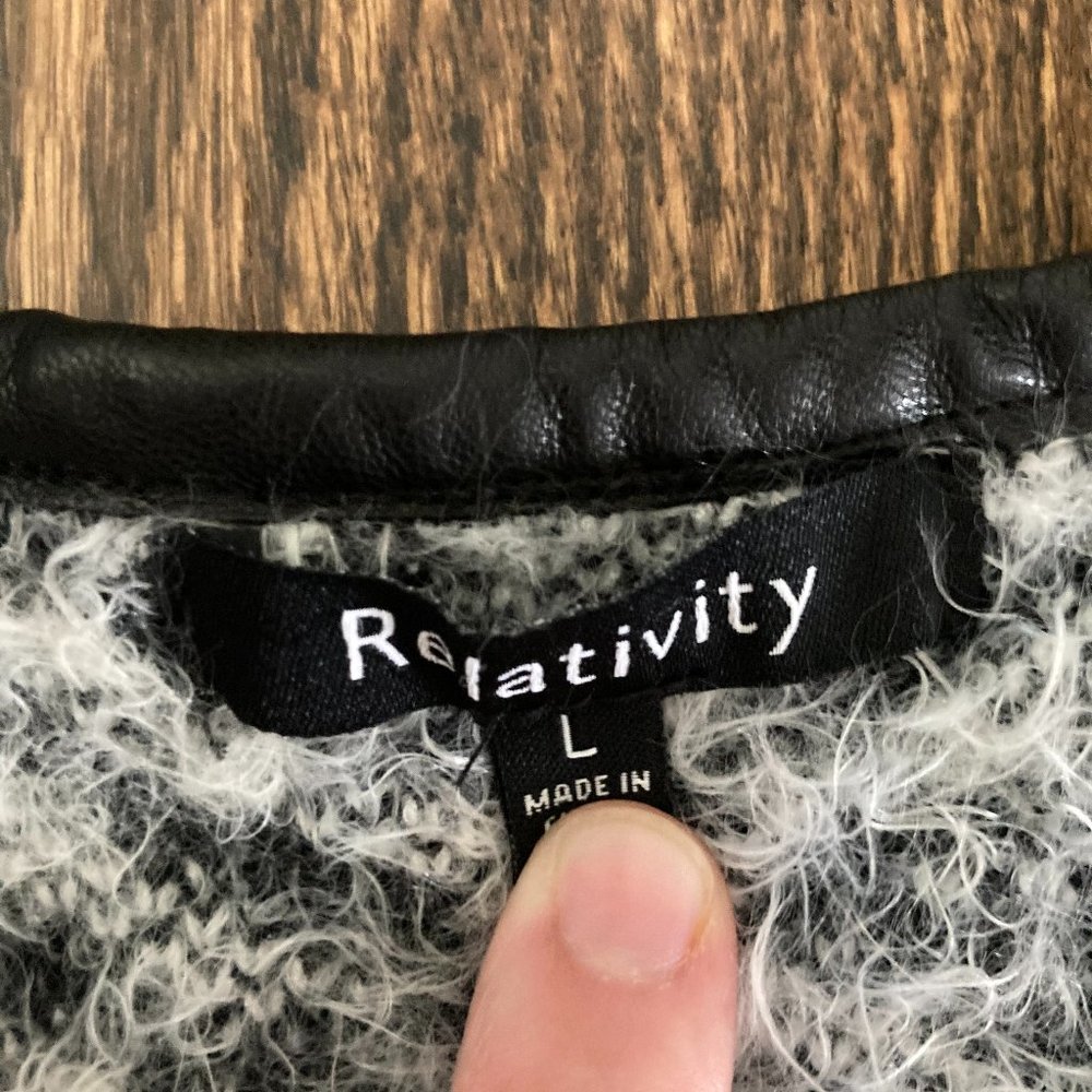 Relativity Women's Long Sweater - Picture 4 of 8